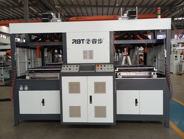 24-Zoll-Gepäck-Vakuumformmaschine